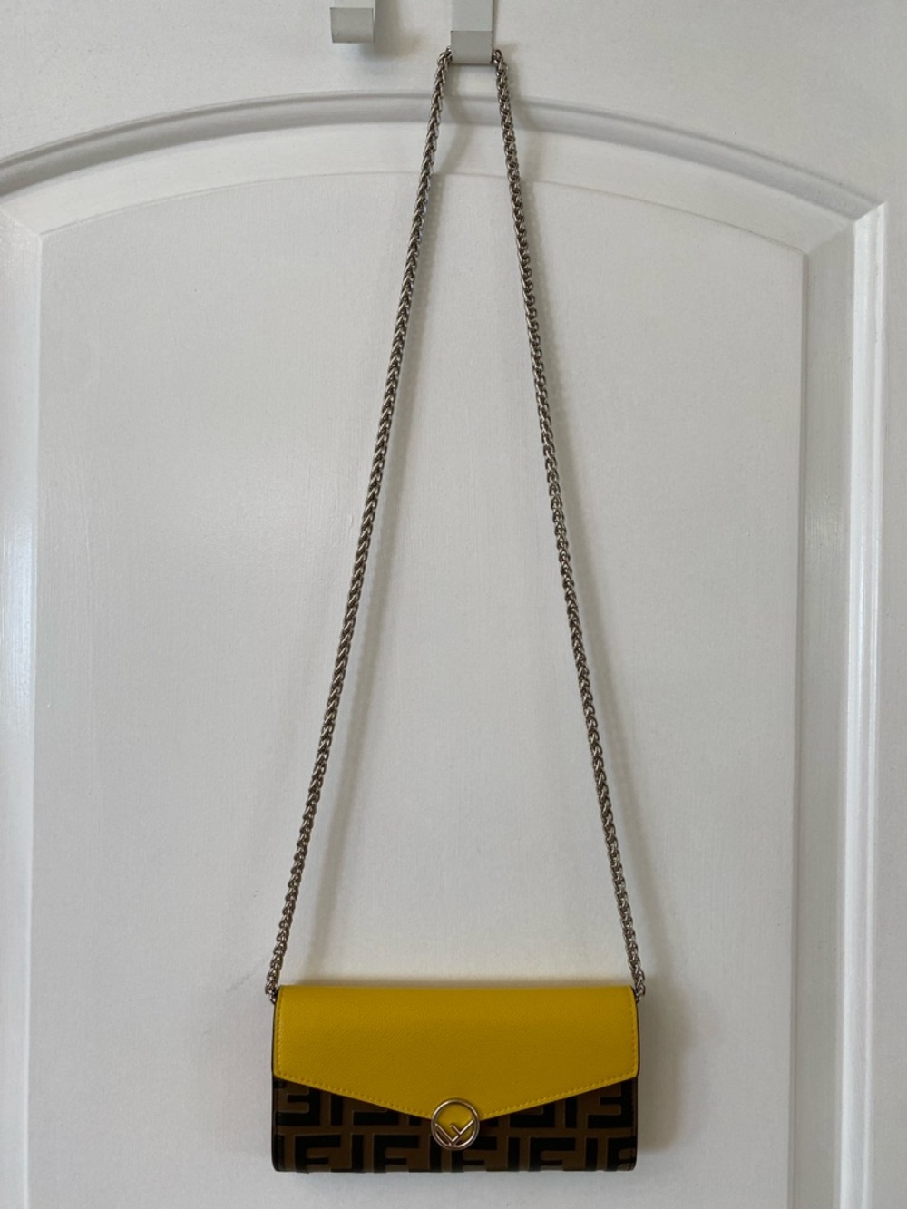 Fendi Yellow/Brown Leather Continental Envelope Wallet & Unbranded Chain, EUC - Picture 3 of 10